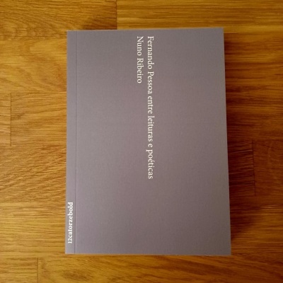 Fernando Pessoa entre leituras e poéticas