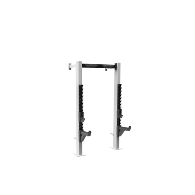 Estrutura metálica branca e preta para musculação com suportes ajustáveis