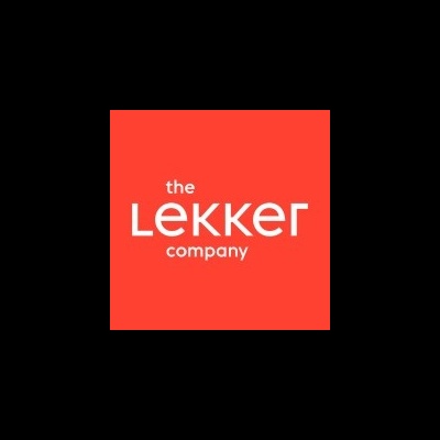 Logotipo com texto 'the LEKKER company' sobre fundo laranja.