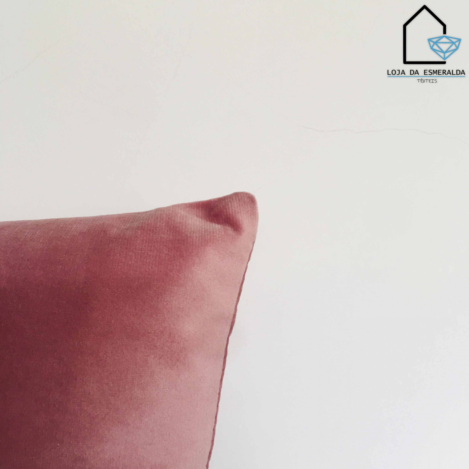 Almofada Golden Rose | 40x40CM