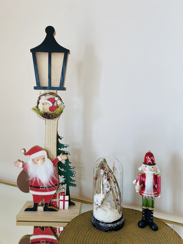 Natal - Candeeiro Farol em Madeira c/ Pai Natal - C18xL9xA57CM