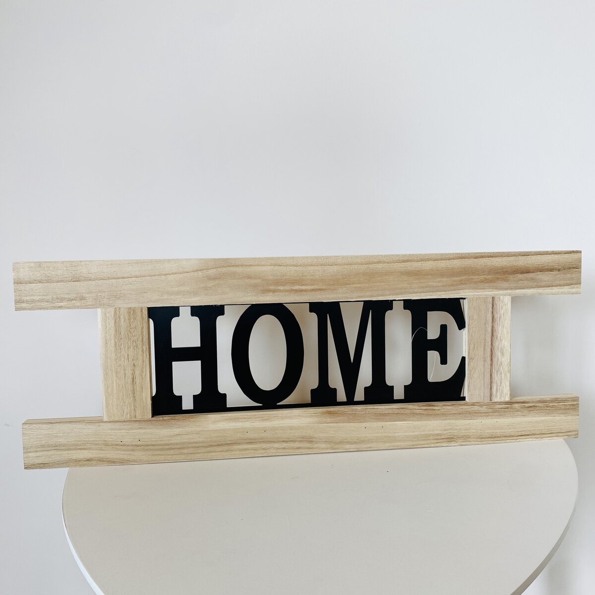 Placa Home cabideiro - C60xL1.5xA21.5CM - Madeira e Metal