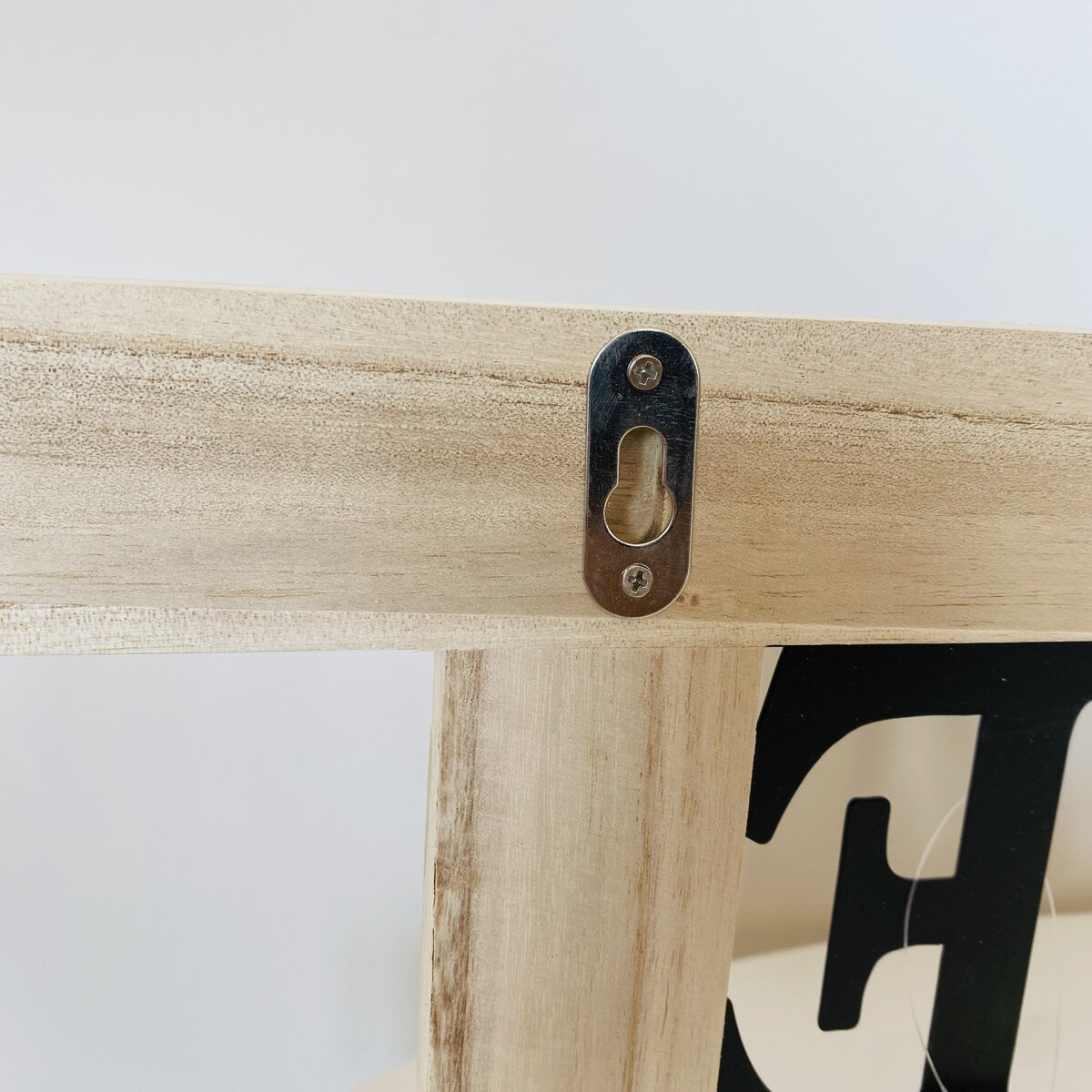 Placa Home cabideiro - C60xL1.5xA21.5CM - Madeira e Metal