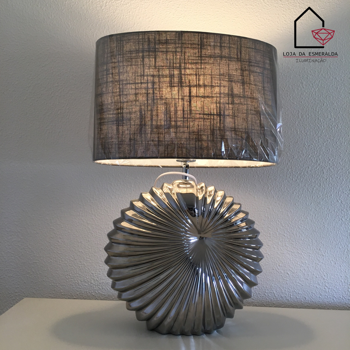 Candeeiro em Cerâmica Prateado