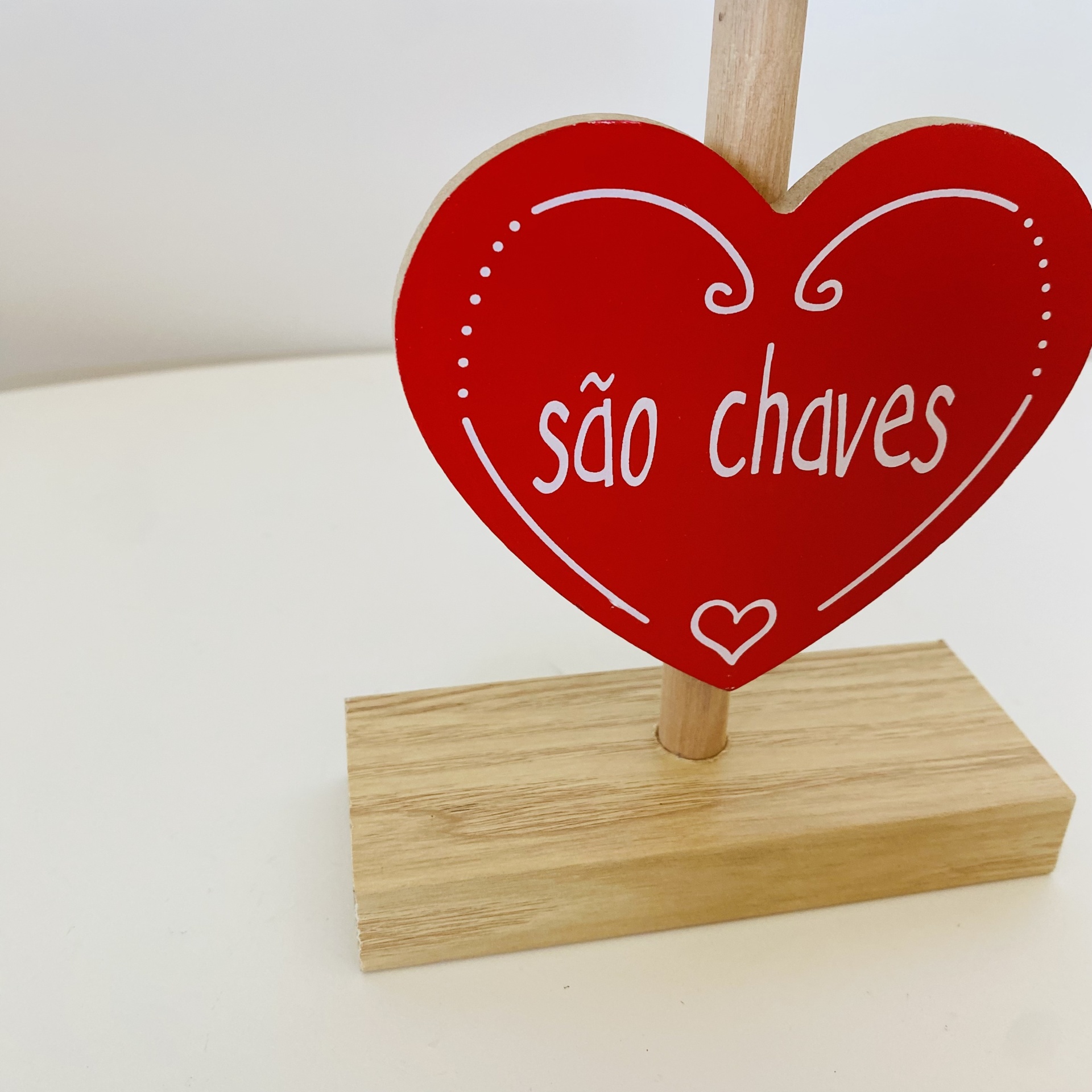 Placa Decorativa - Sonhos são Chaves - C19xL5xA24.5CM - Branco Preto Vermelho