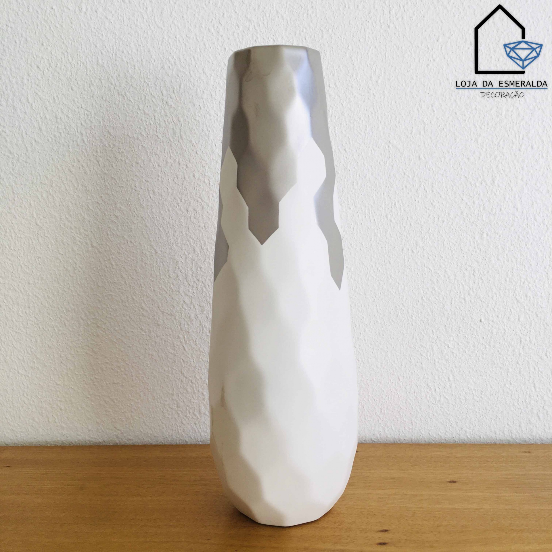 Jarra em Branco e Cinza | Cerâmica