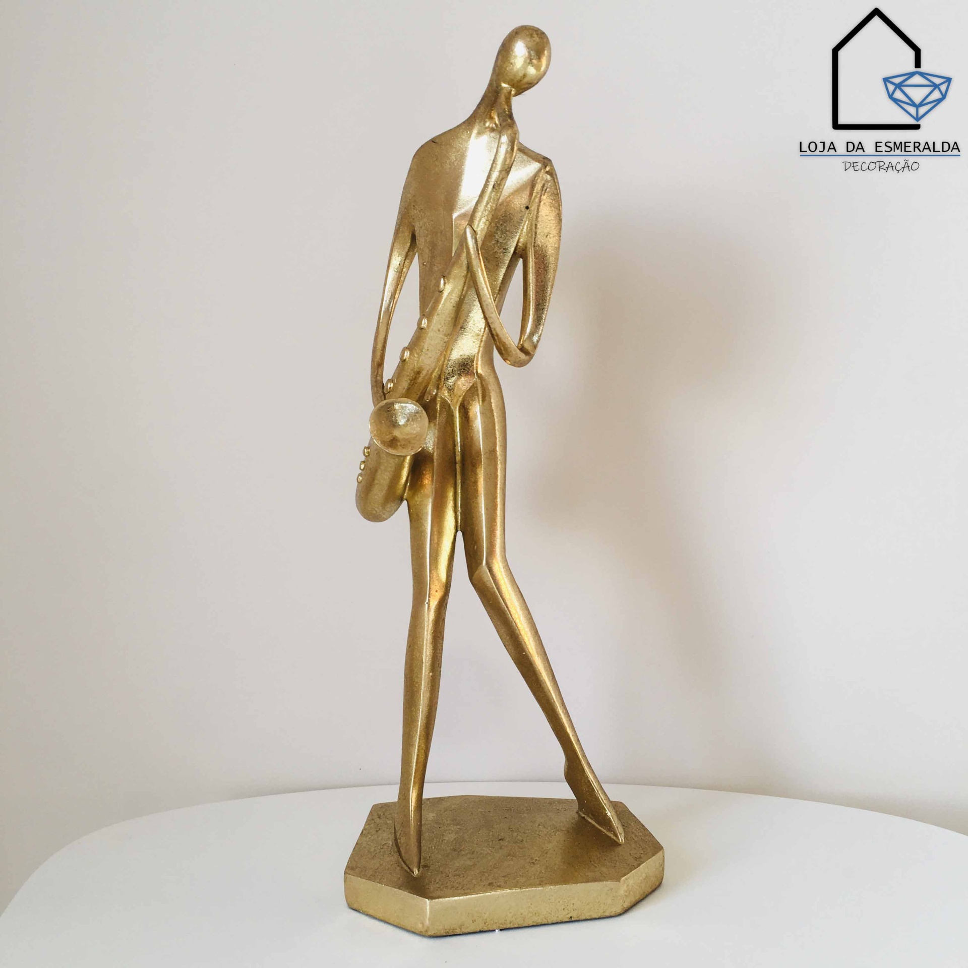 Estatueta Decorativa | Músico c/ Saxofone | 17x13x44CM