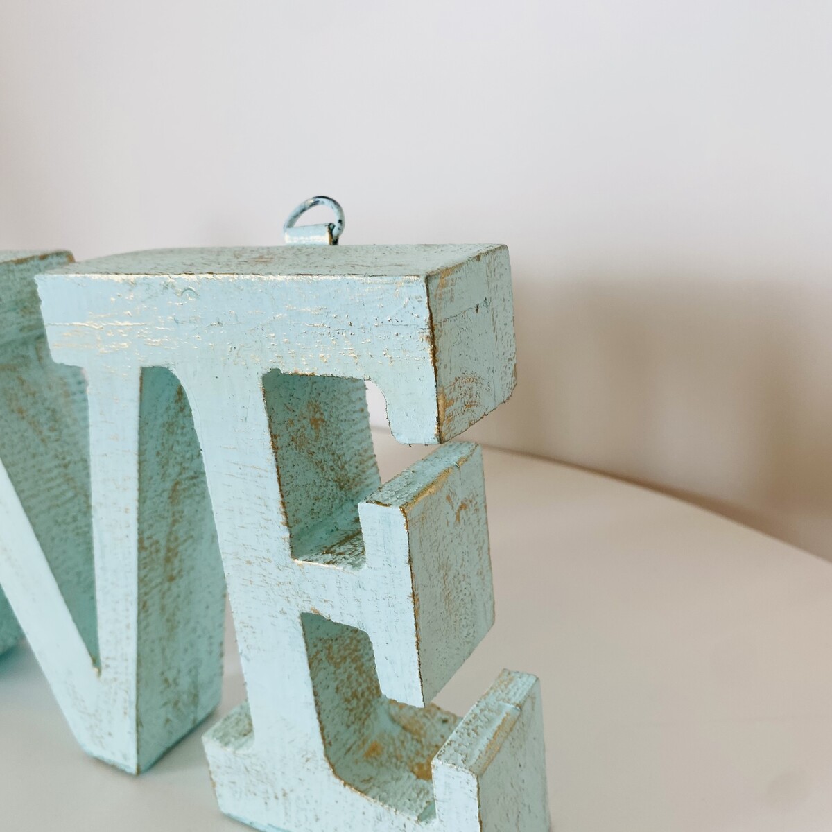 Placa Love - Azul - Madeira - C37xL3.5xA15CM