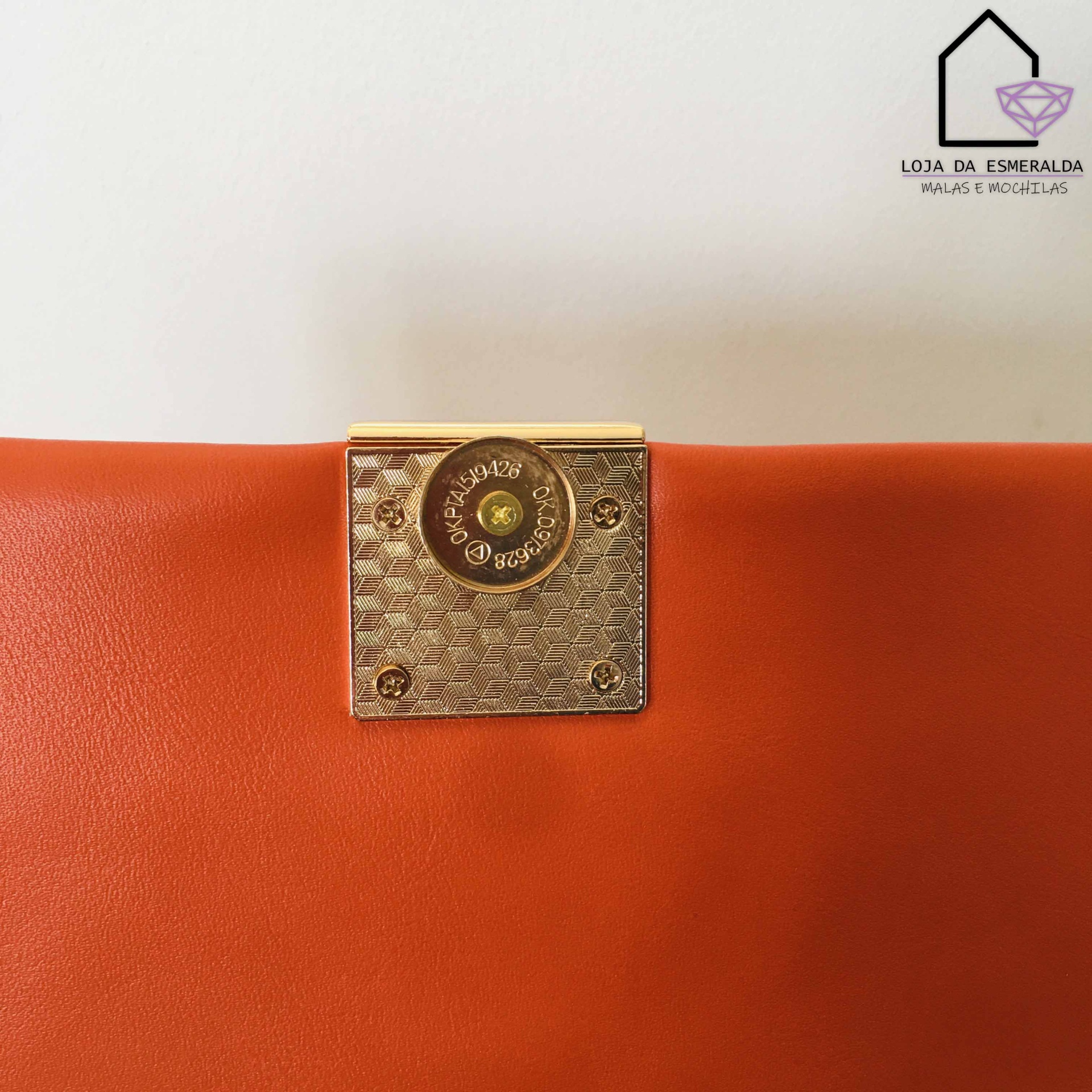 Mala Acolchoada com Corrente - C32xL12xA22CM