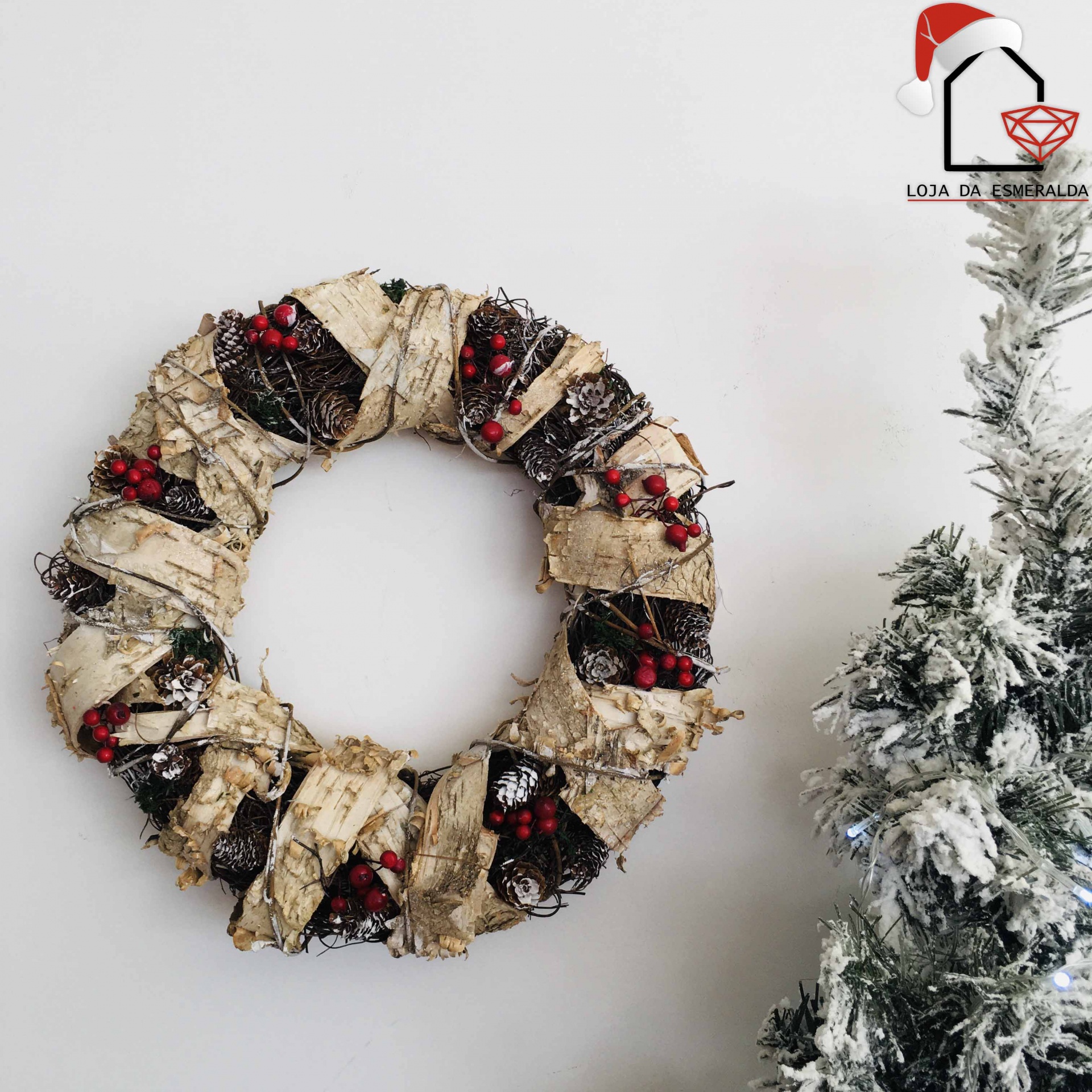 Coroa Natalícia com Pinhas & Bagos 40x40CM
