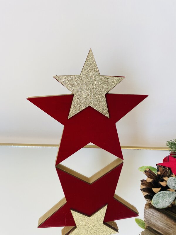 ⭐ Decoração de Estrelas Natalícias – Vermelho & Dourado