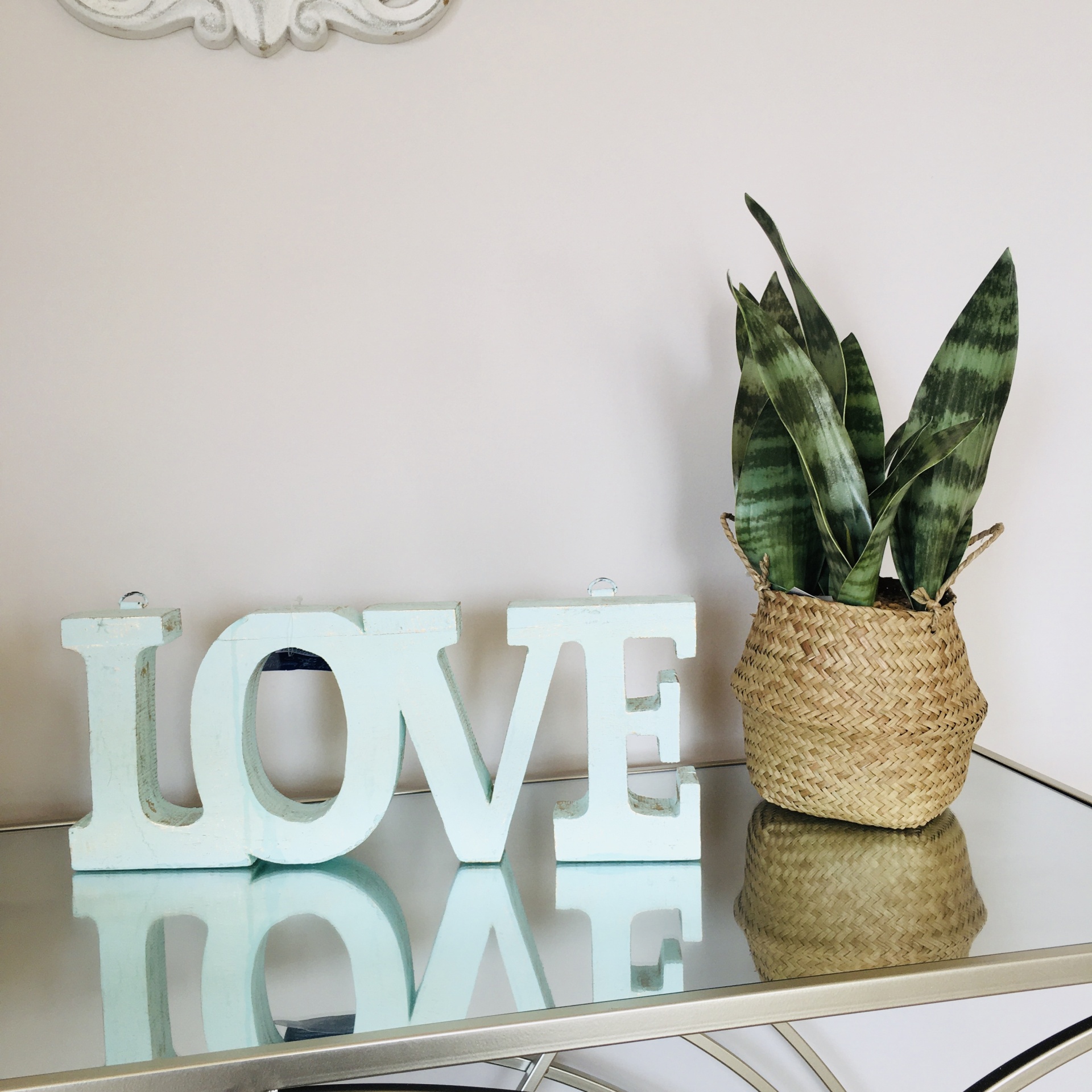 Placa Love - Azul - Madeira - C37xL3.5xA15CM