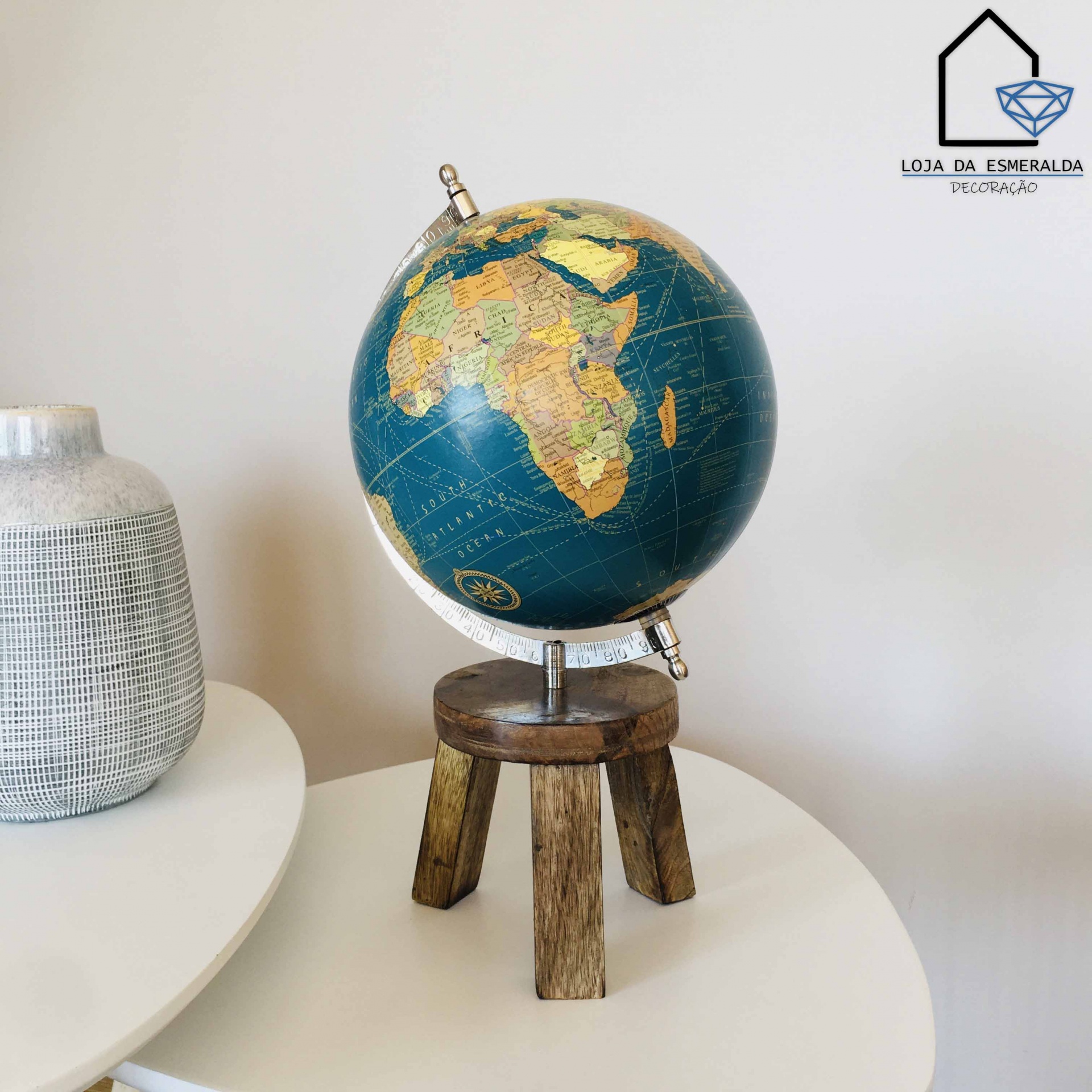 Globo Decorativo | Base em Madeira | C20xL20xA36CM