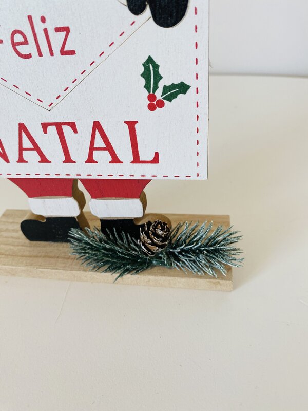Decoração de Natal em Madeira – Pai Natal com Cartaz “Feliz Natal”