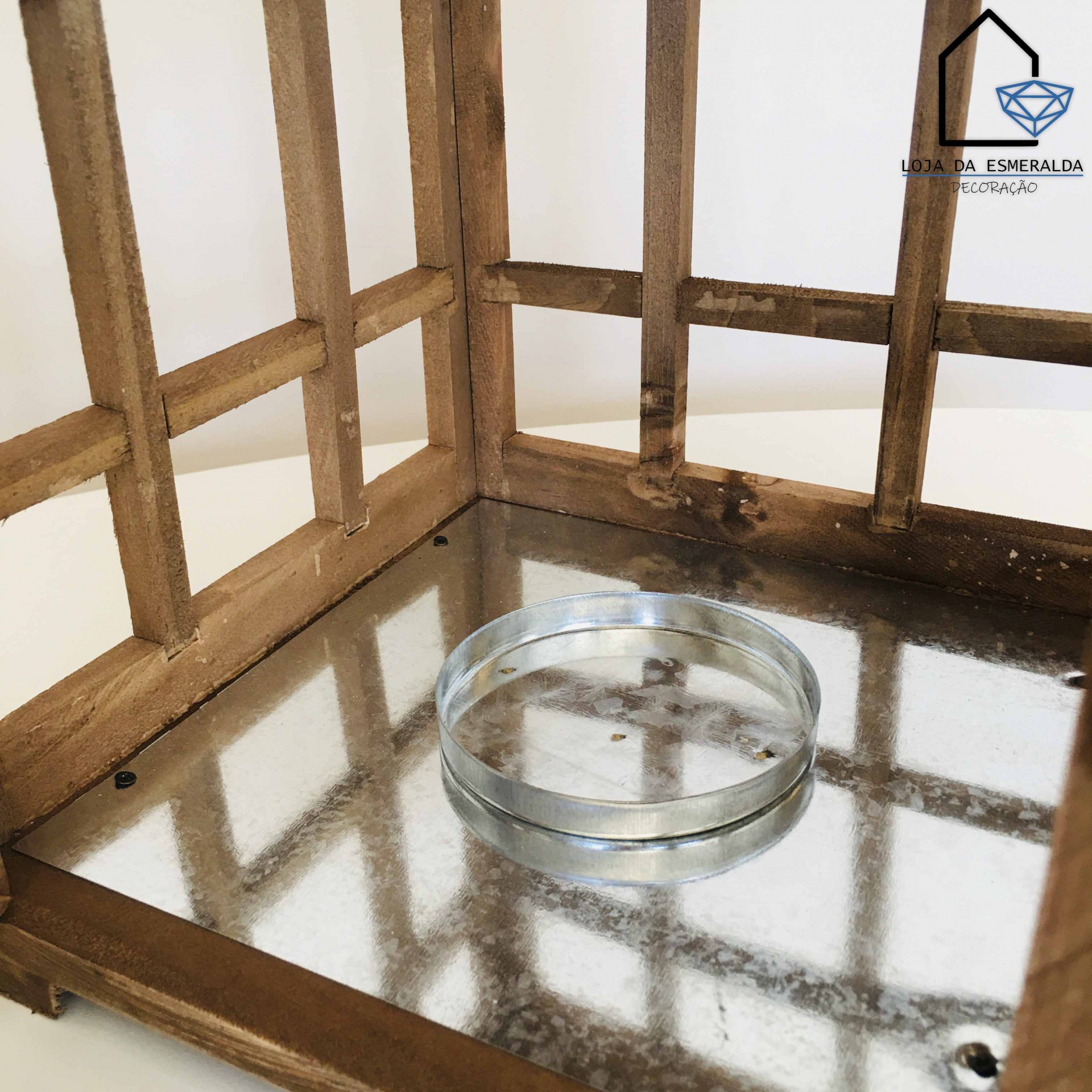 Lanterna Porta-Velas em Madeira | 20x20x28.5CM