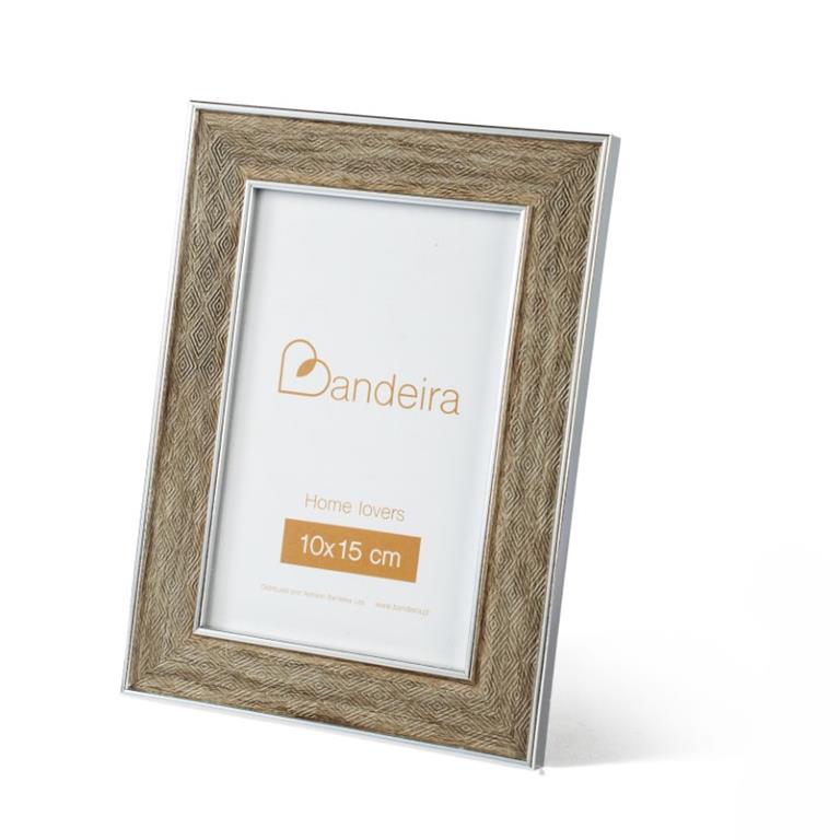 Moldura com Padrão - Castanho