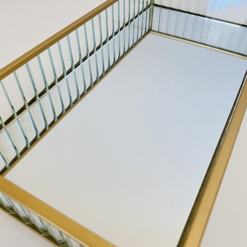 Bandeja Decorativa c/ Espelho - Dourado - C30xL15xA4CM