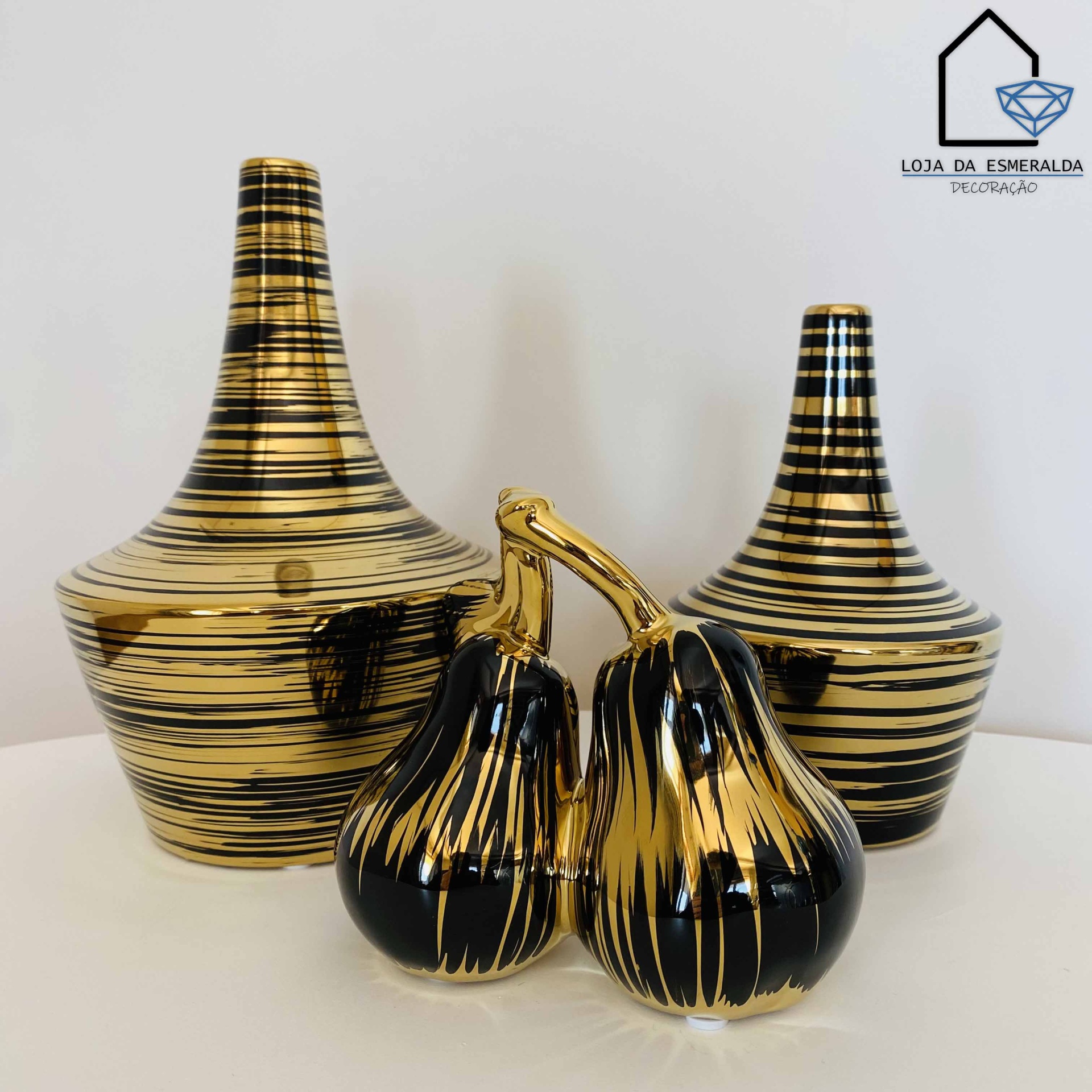Peras Decorativas Preto e Dourado 15x6x12CM