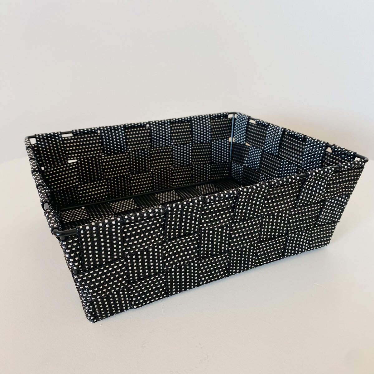 Cesto para Organização - Preto e Branco - C24xL20xA8CM