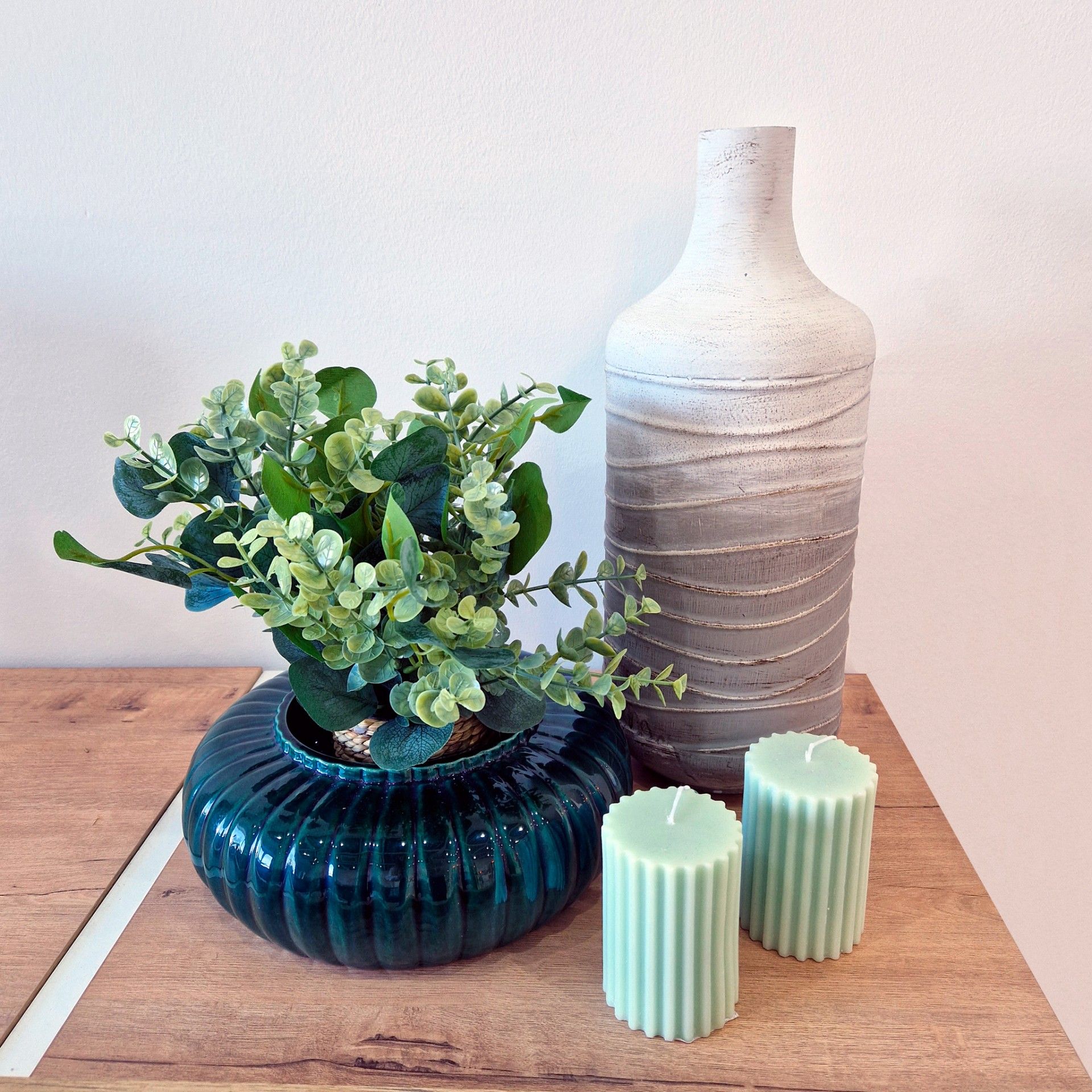 Jarras Decorativas - Metal - Branco e Cinza