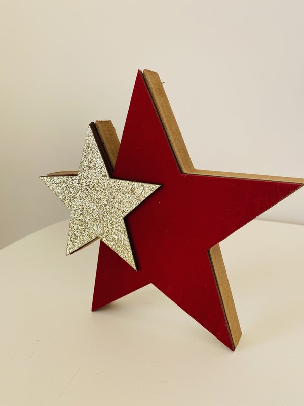 ⭐ Decoração de Estrelas Natalícias – Vermelho & Dourado
