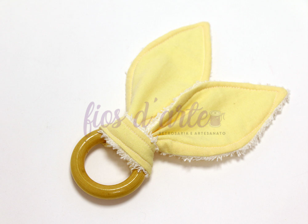 Mordedor Orelhas de Coelho (amarelo)