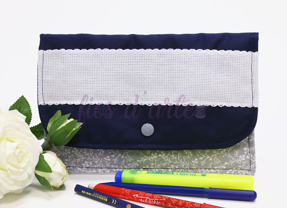 Bolsa Camila simples com quadrilé para bordar ponto cruz II (Fios d'arte)