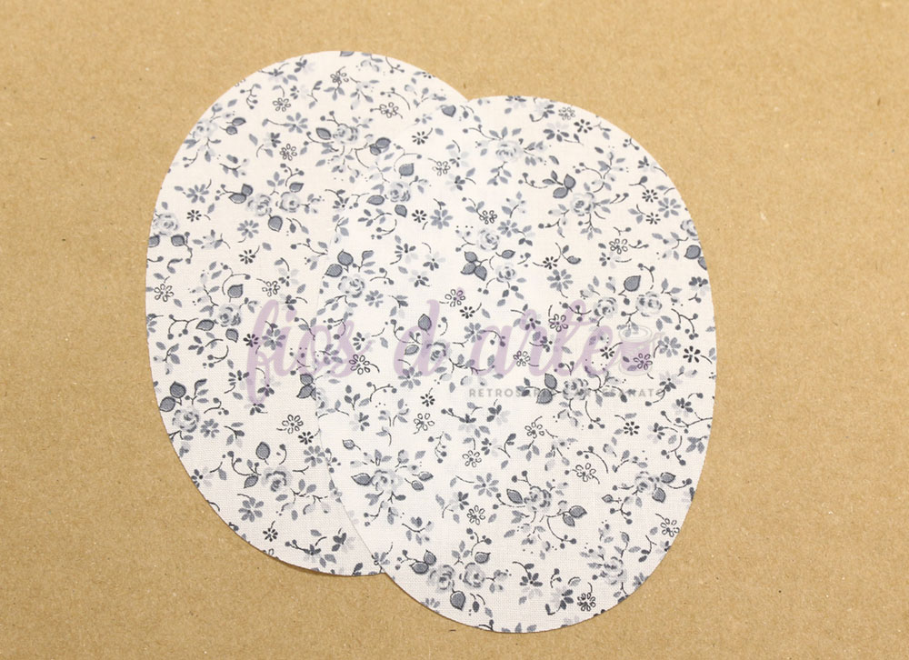 Joelheiras/ Cotoveleiras Termocolantes - estampada com florzinhas cinzentas Joelheiras/ Cotoveleiras Termocolantes - estampada com florzinhas cinzentas