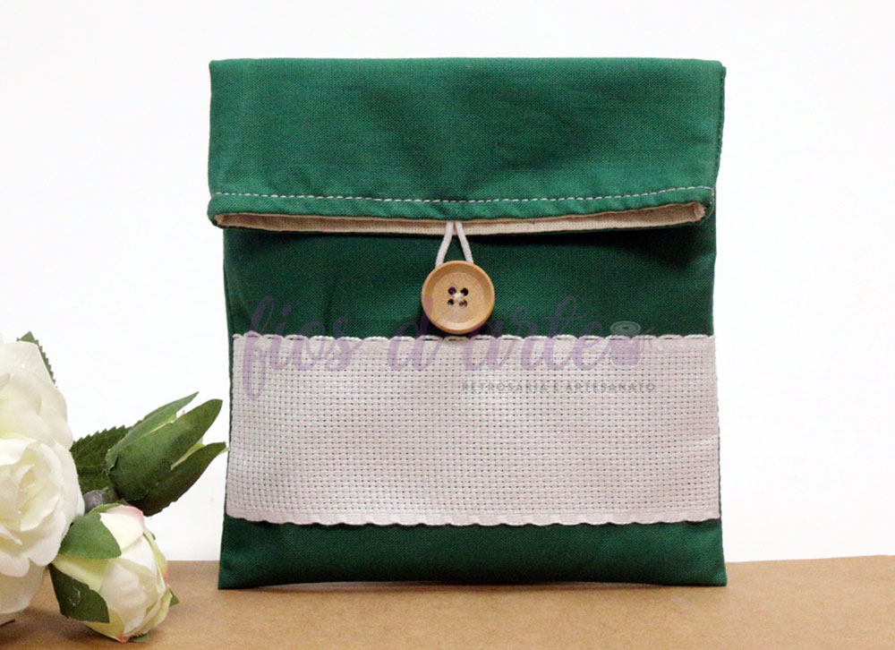 Bolsa Multiusos estampada com quadrilé para bordar ponto cruz (14x15cms) - verde