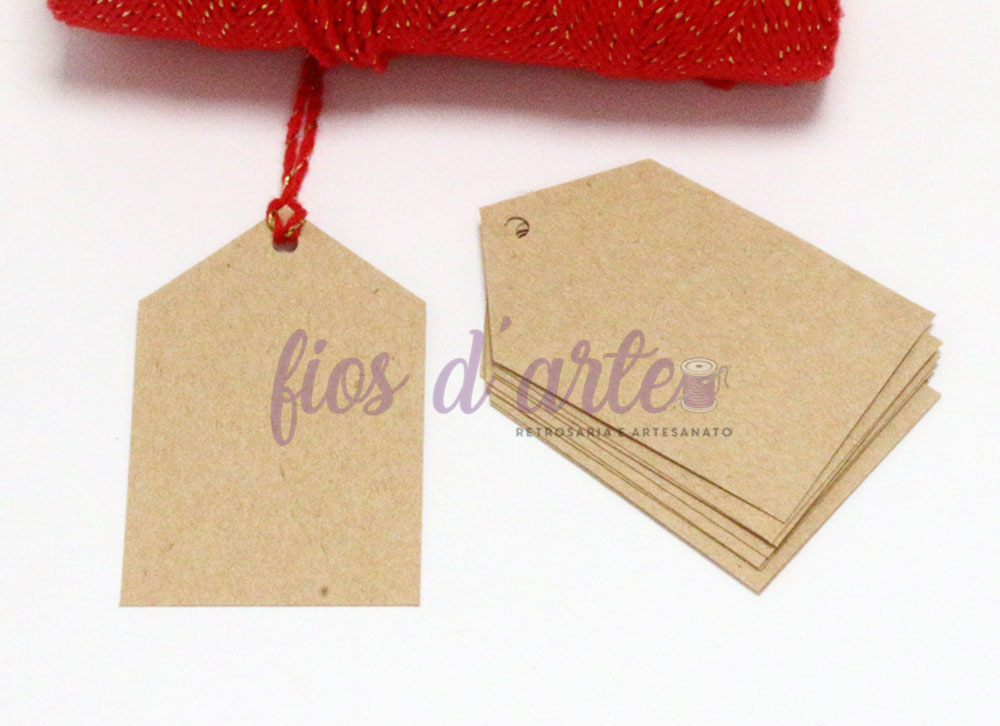 Tags lisas - Cartolina kraft - Rectangulares - Com furo (Fios d'arte) Tags lisas - Cartolina kraft - Rectangulares - Com furo (Fios d'arte)