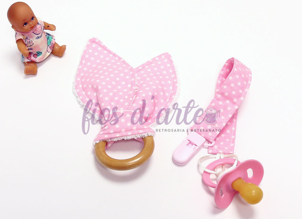 Conjunto Mordedor de Orelhas e Prende-chupeta #02 (Fios d'arte)