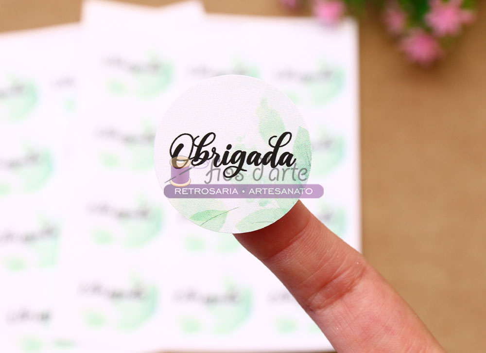 Etiqueta adesiva redonda Obrigada (Fios d'arte) Etiqueta adesiva redonda Obrigada (Fios d'arte)
