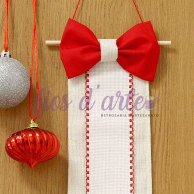 Painel Natalício com laçarote para bordar ponto cruz #1