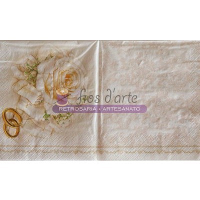 Guardanapo branco decorativo com rosa, alianças douradas e texto flos d'arte
