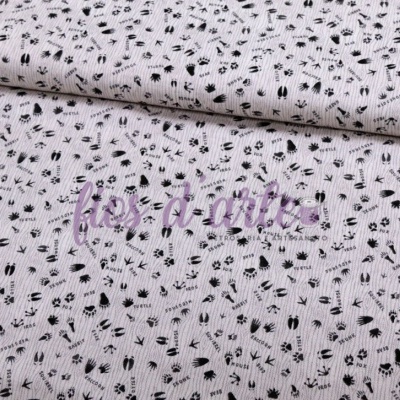 Tecido S'more Fun Outdoors (Henry Glass) - Pegadas