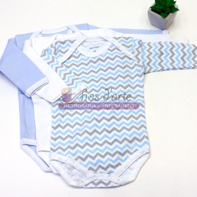 Conjunto de 3 bodies sem carda 'Zig-zag' (1 mês)