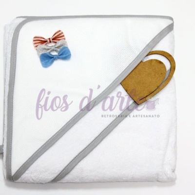Toalha de banho para bebé com capuz para bordar ponto cruz (80x80cms)