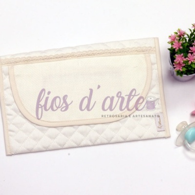 Porta-toalhetes para bordar ponto cruz (Limol)
