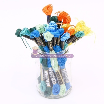 Linha meada para bordar Mouliné (Anchor) Linha meada para bordar Mouliné (Anchor)