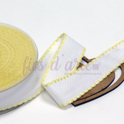 Fita em quadrilé para bordar ponto cruz (30mm)