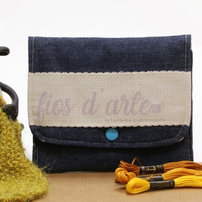 Bolsa Estela simples com quadrilé para bordar ponto cruz (Fios d'arte) - ganga II