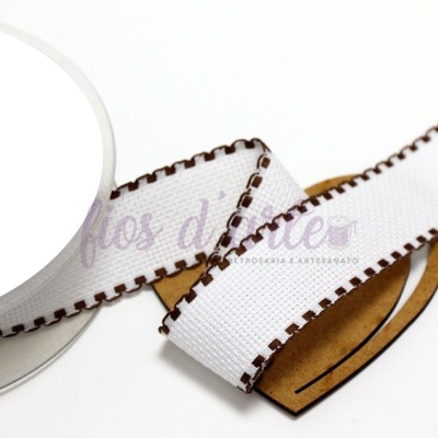 Fita em quadrilé para bordar ponto cruz (30mm)