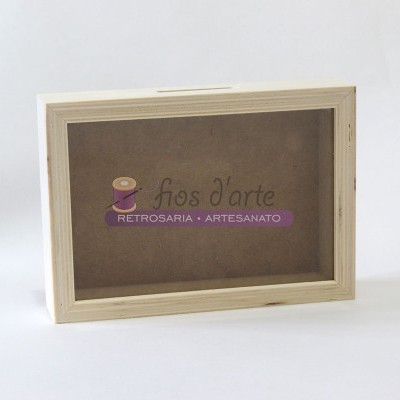 Molduras e mealheiros