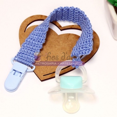 Prende-chupeta em crochet com mola de plástico (Fios d'arte)