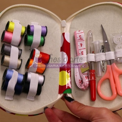 Estojo de costura de viagem em tecido plastificado (Mediac)