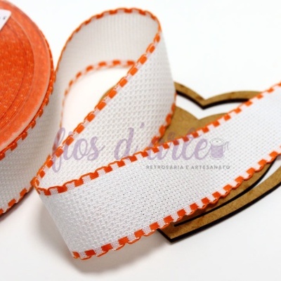 Fita em quadrilé para bordar ponto cruz (30mm)