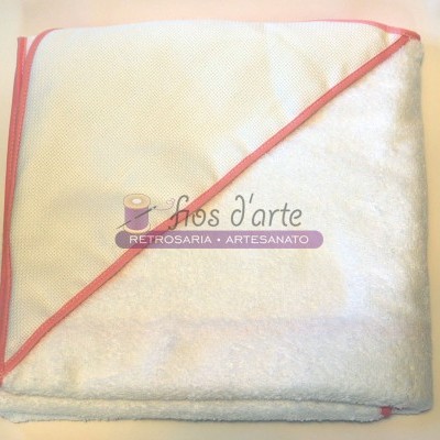 Toalha de banho para bebé com capuz para bordar ponto cruz (100x100cms) Toalha de banho para bebé com capuz para bordar ponto cruz (100x100cms)