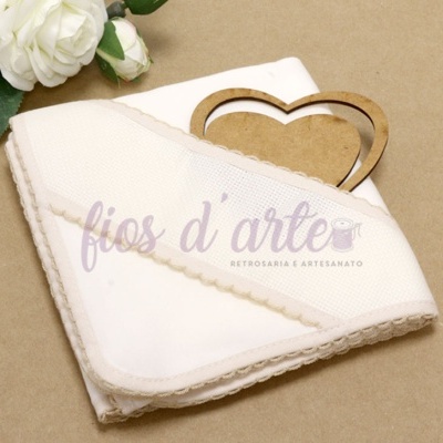 Fralda para bebé com barra para bordar ponto cruz