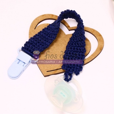 Prende-chupeta em crochet com mola de plástico (Fios d'arte)