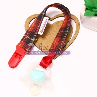 Prende-chupeta em tecido com mola de plástico #02 (Fios d'arte)